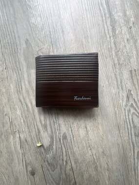 Fuerdanni Men's Bifold Wallet in Brown Two-Tone Faux Leather